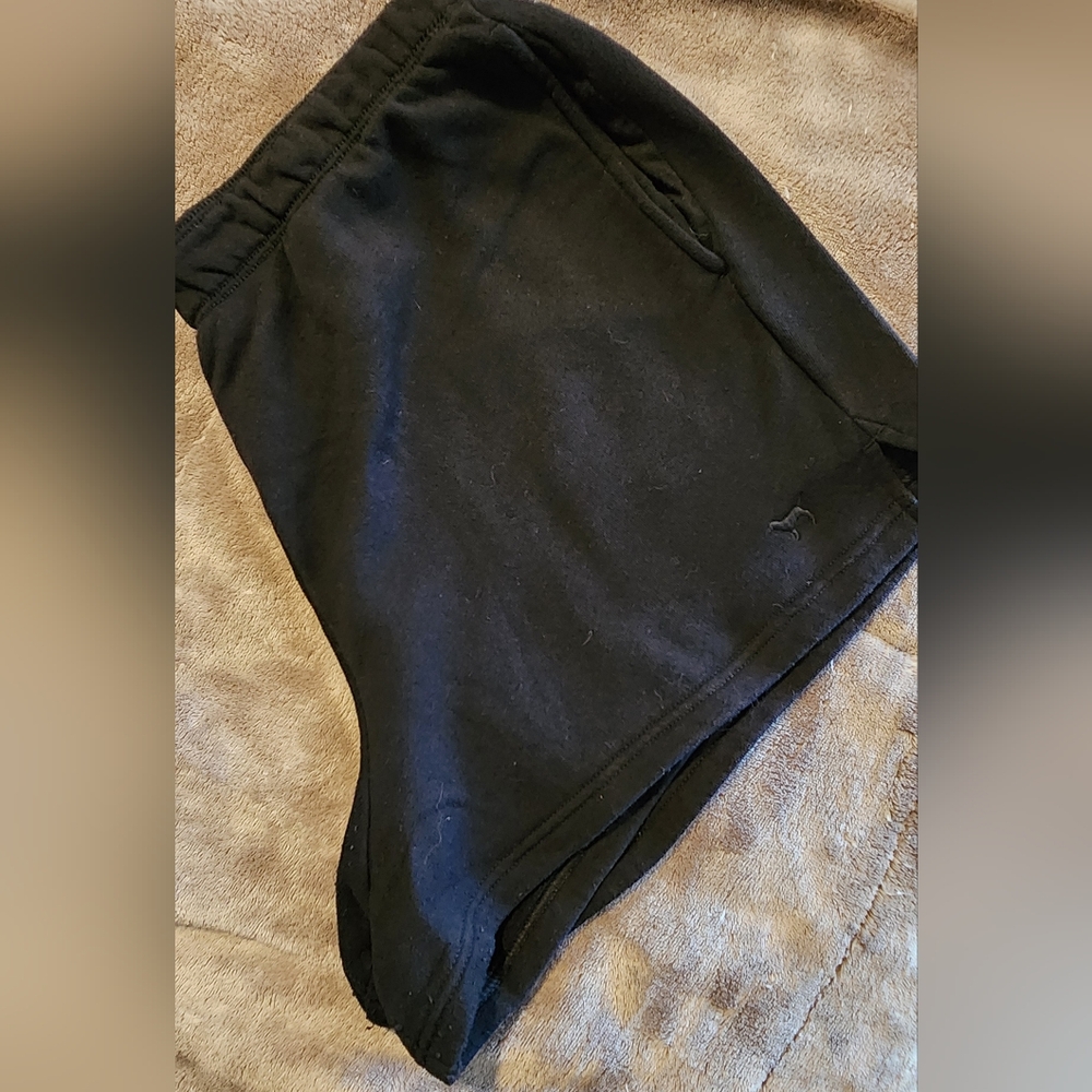 PINK Victoria's Secret Black Lounge Shorts - Picture 2 of 3